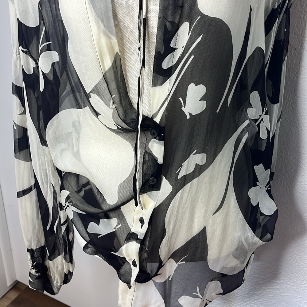 DOLCE & GABBANA VINTAGE SILK BLOUSE - Picture 9 of 11